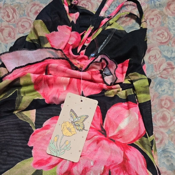 Persaya Black Maxi Dress with Pink Floral Design - Picture 8 of 9